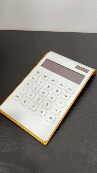 CHIC WHITE CALCULATOR